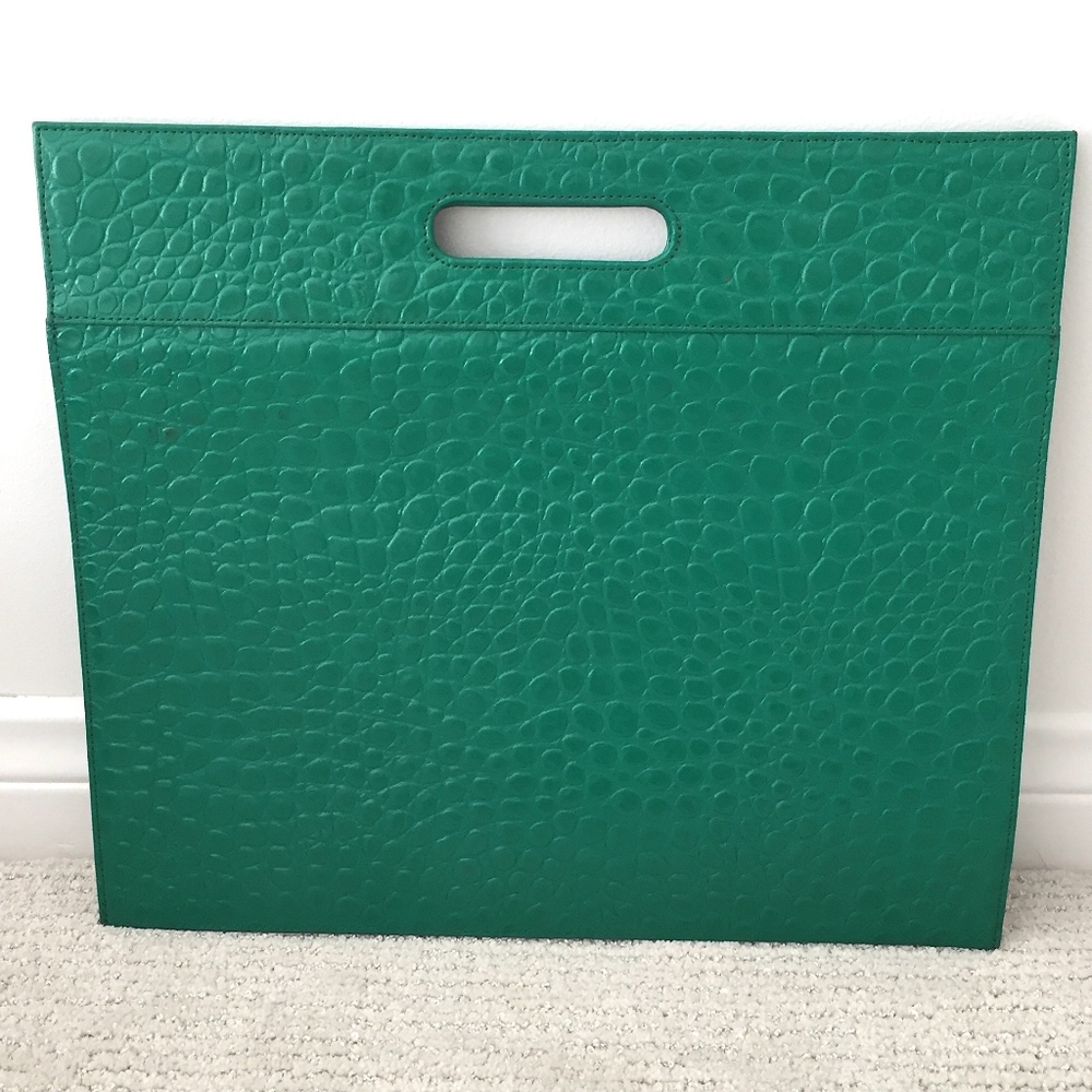 EMBOSSED LEATHER BAG